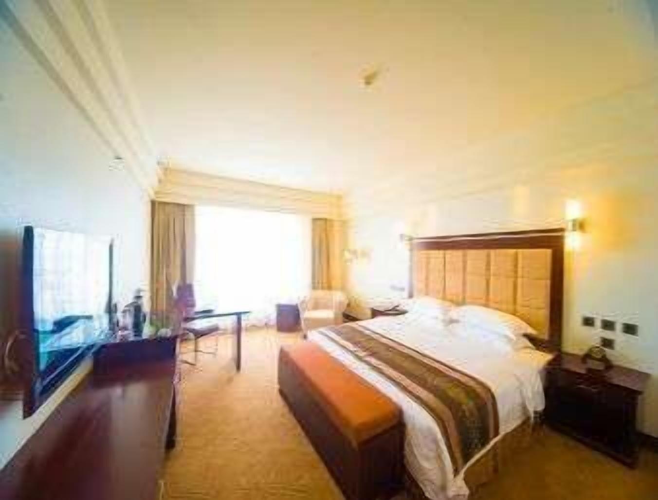 Ramada Chengdu North Hotel Eksteriør billede