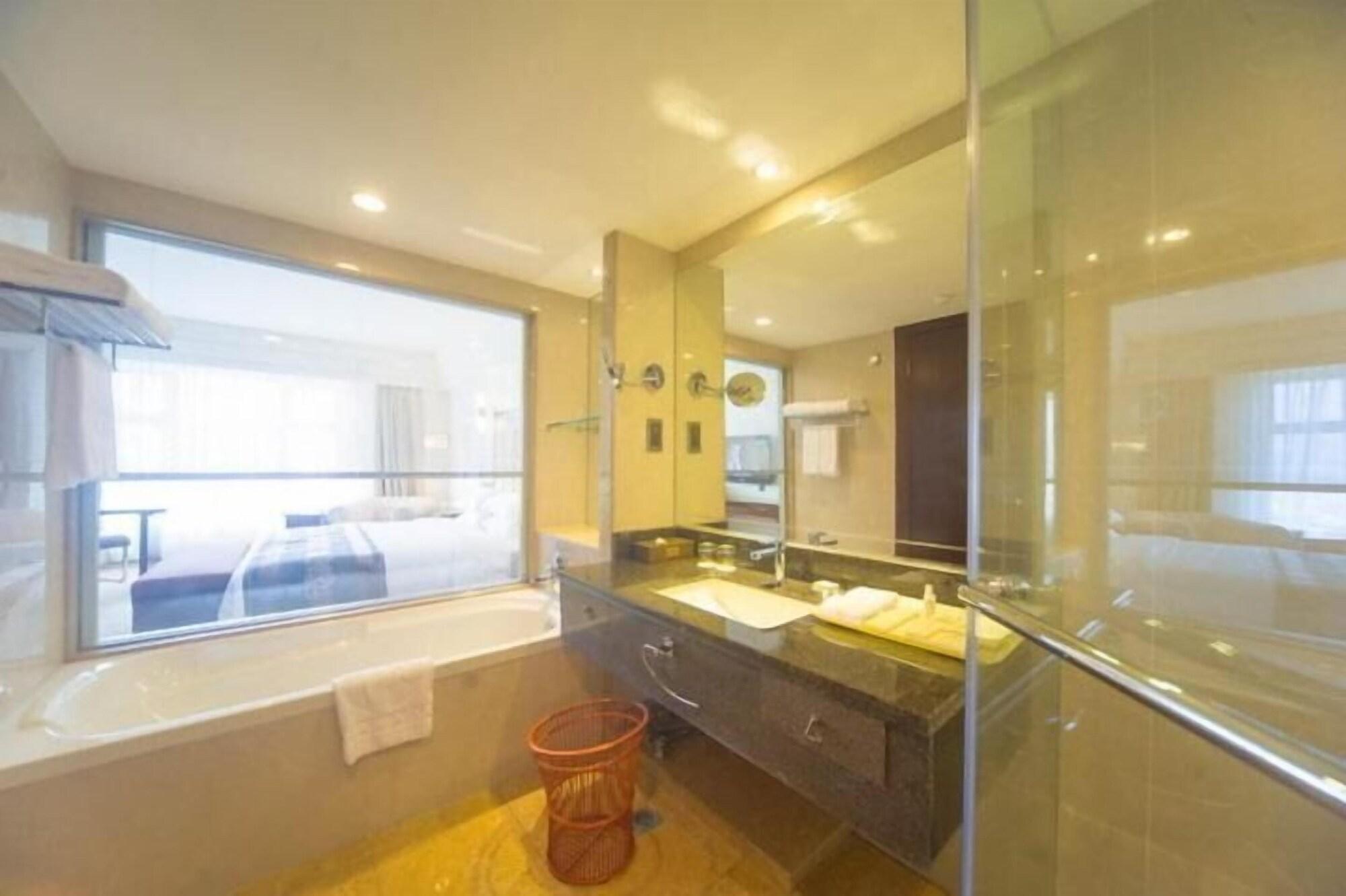 Ramada Chengdu North Hotel Eksteriør billede