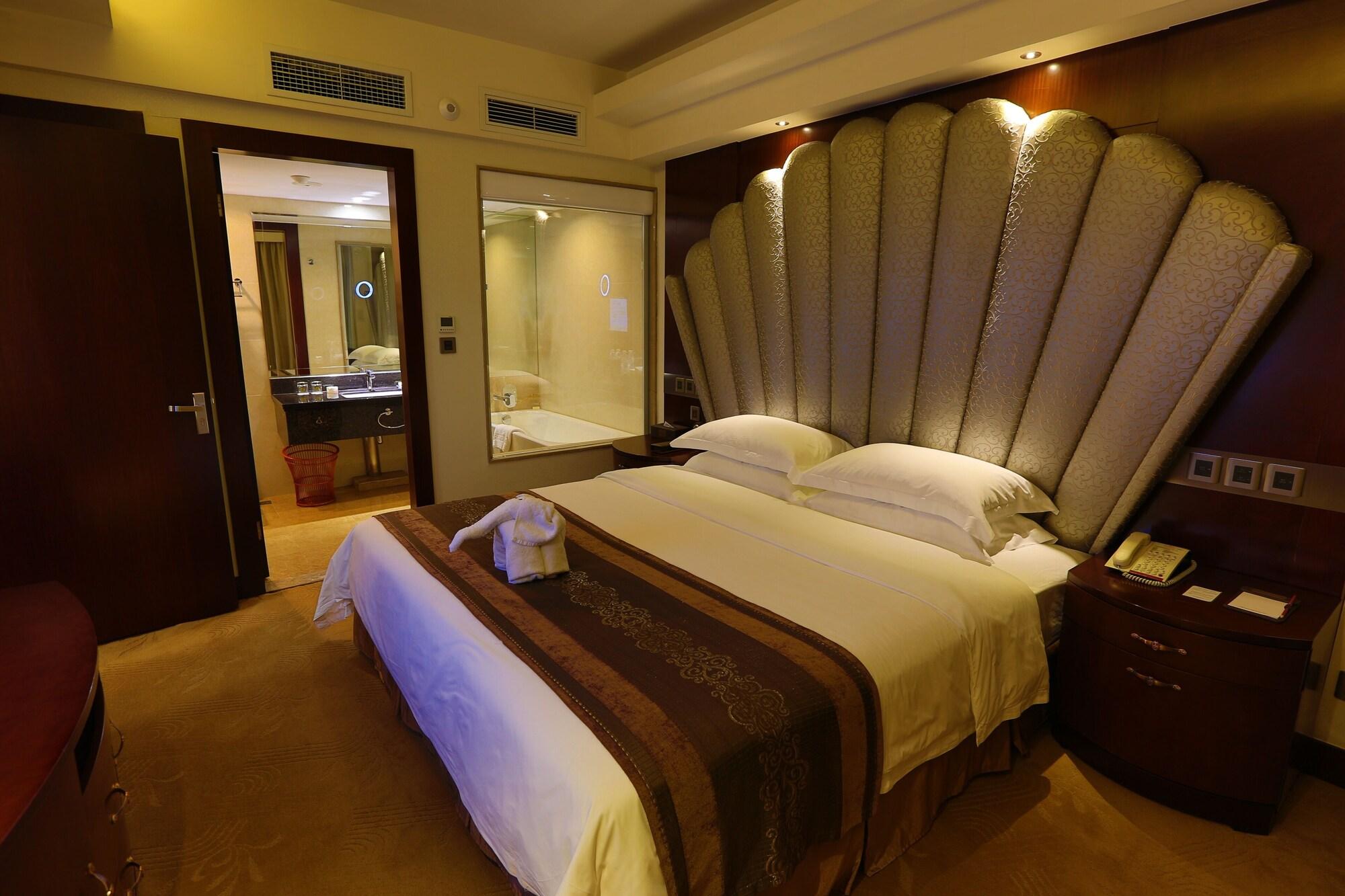 Ramada Chengdu North Hotel Eksteriør billede