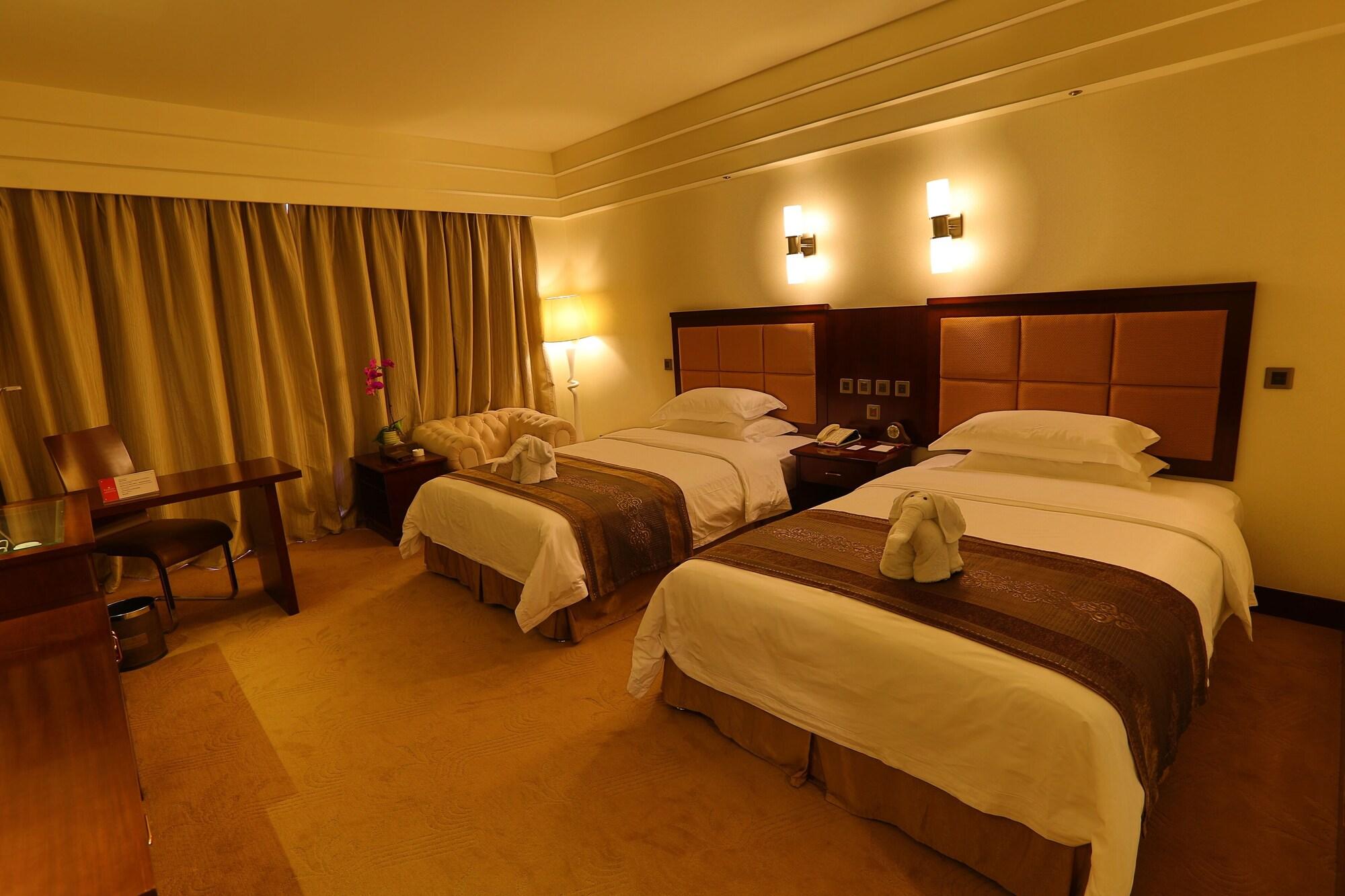 Ramada Chengdu North Hotel Eksteriør billede